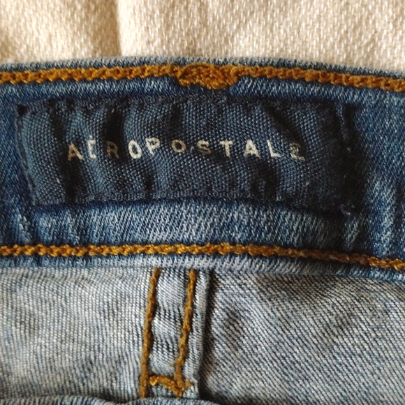 Distressed aeropostale skinny jeans (long) - Picture 2 of 4